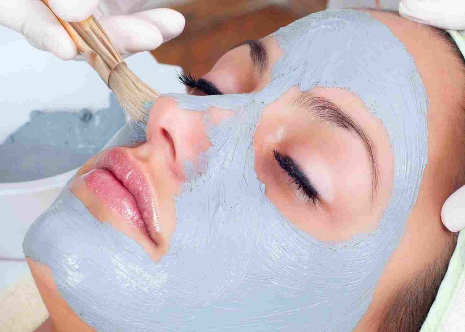 The Ultimate Guide to Cosmetic Skincare Masks