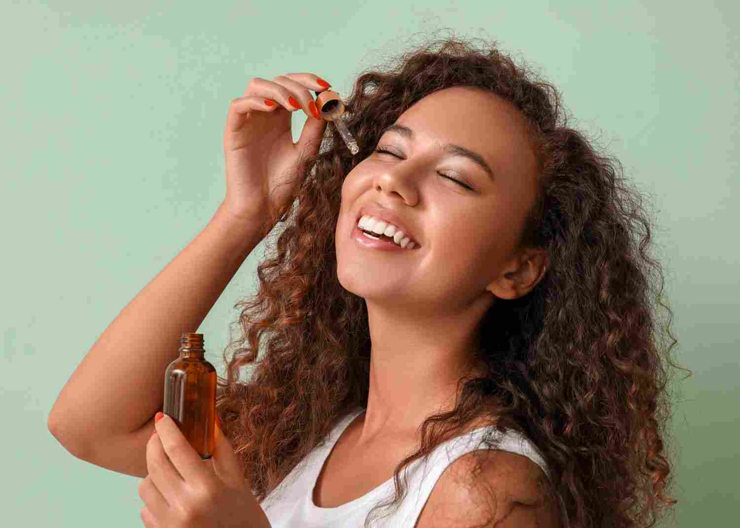 The Differences Between Face Oil and Moisturizer